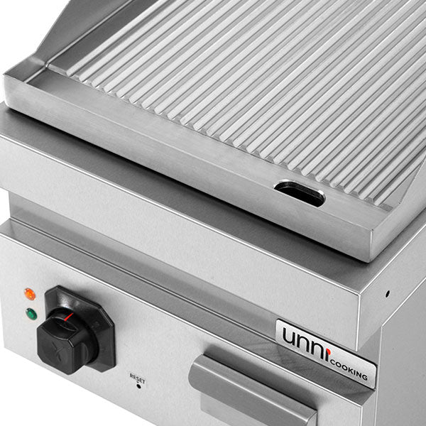 Electric Griddle - Ribbed - E70GP10B+G