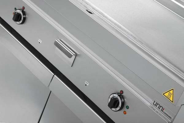 Electric Griddle – 1/3 Ribbed – E65GP30B-G