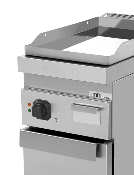 Electric Griddle – Chrome – E70GP10K+C