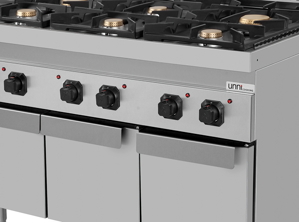 6-Burner Gas Range with Base Cabinet – 44 kW – G70C30-K
