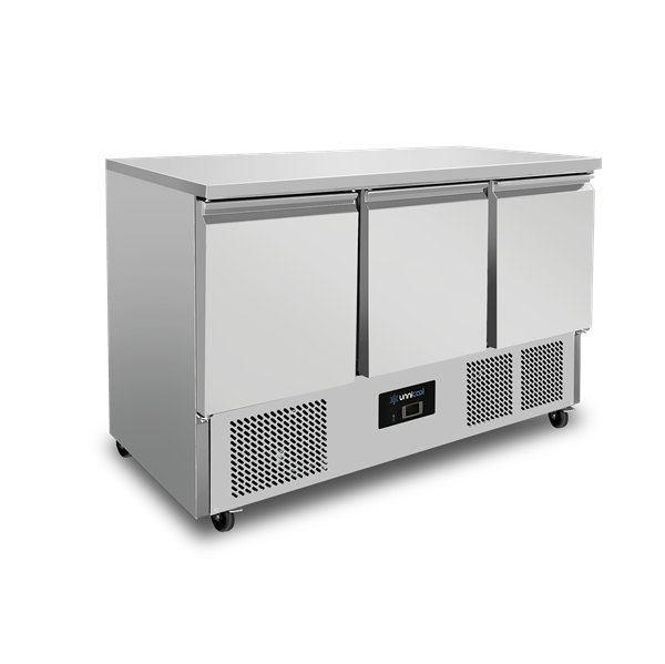 Refrigerated Counter | 3 Doors (1/1 GN) | +2°C to +8°C | 137 × 70 × 85 (H) cm